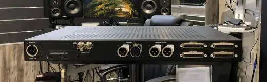 Universal Audio - UA-APX16 2